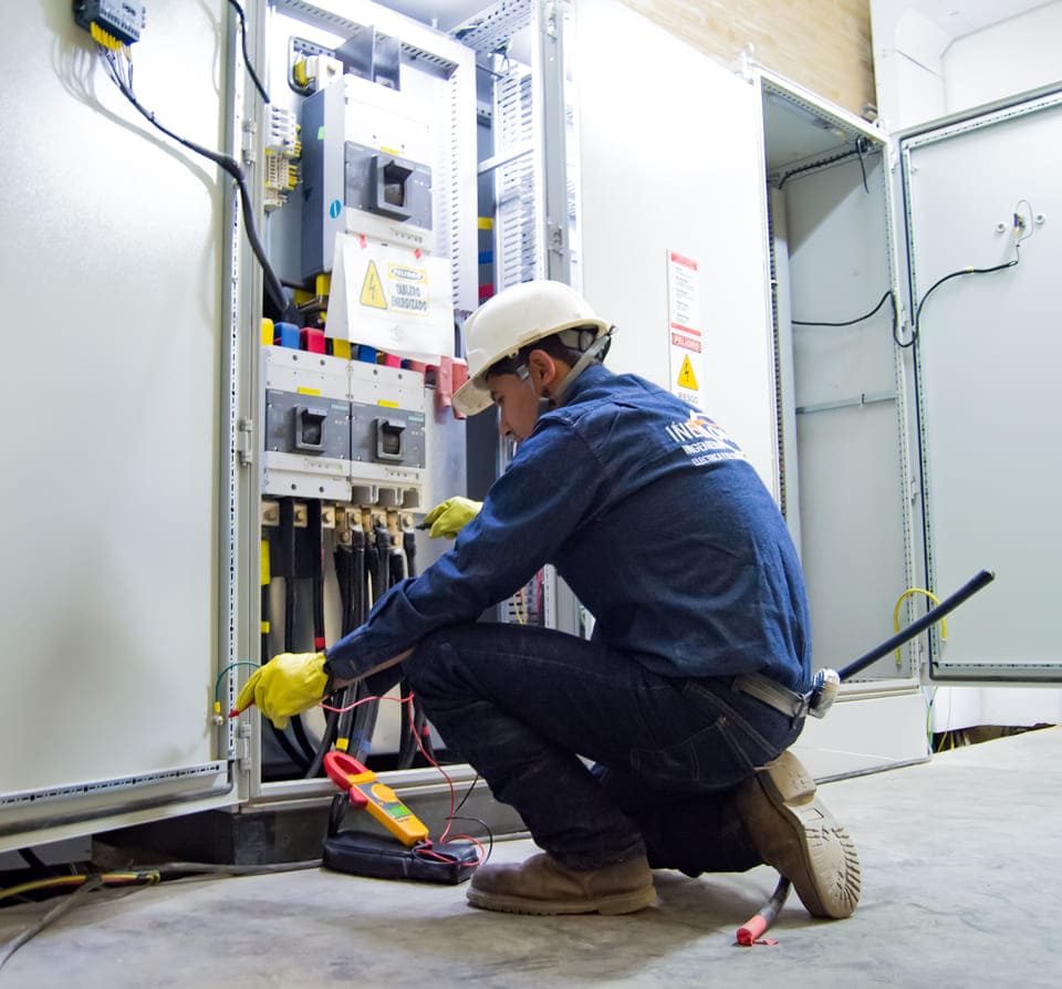 Instalación de tableros eléctricos